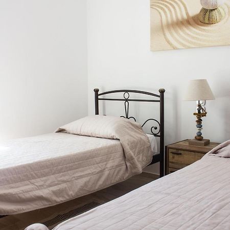 Blue Island Apartment Batsi  Bagian luar foto