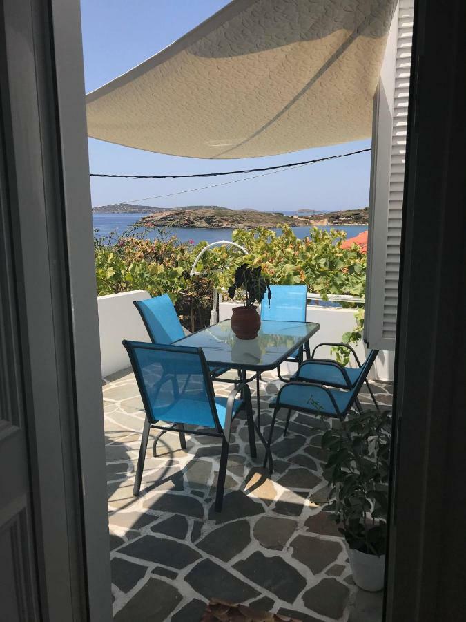 Blue Island Apartment Batsi  Bagian luar foto