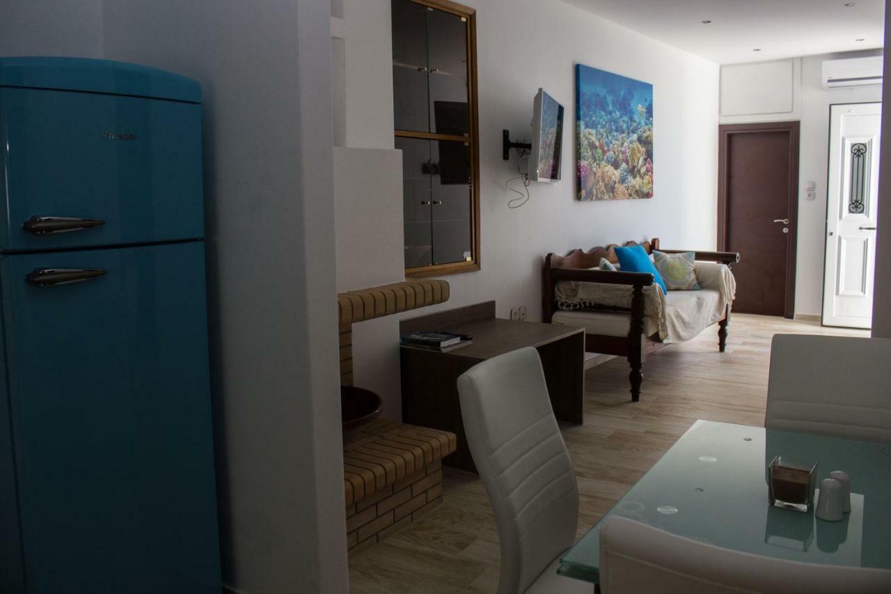 Blue Island Apartment Batsi  Bagian luar foto