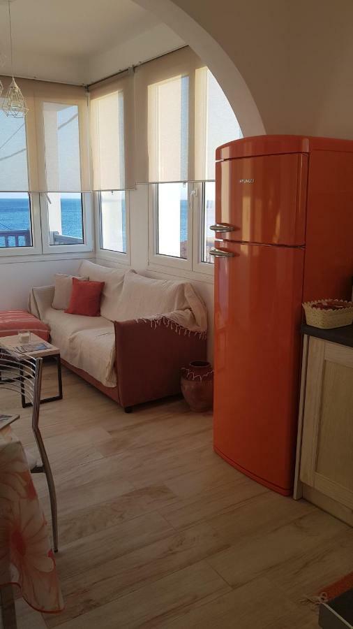 Blue Island Apartment Batsi  Bagian luar foto