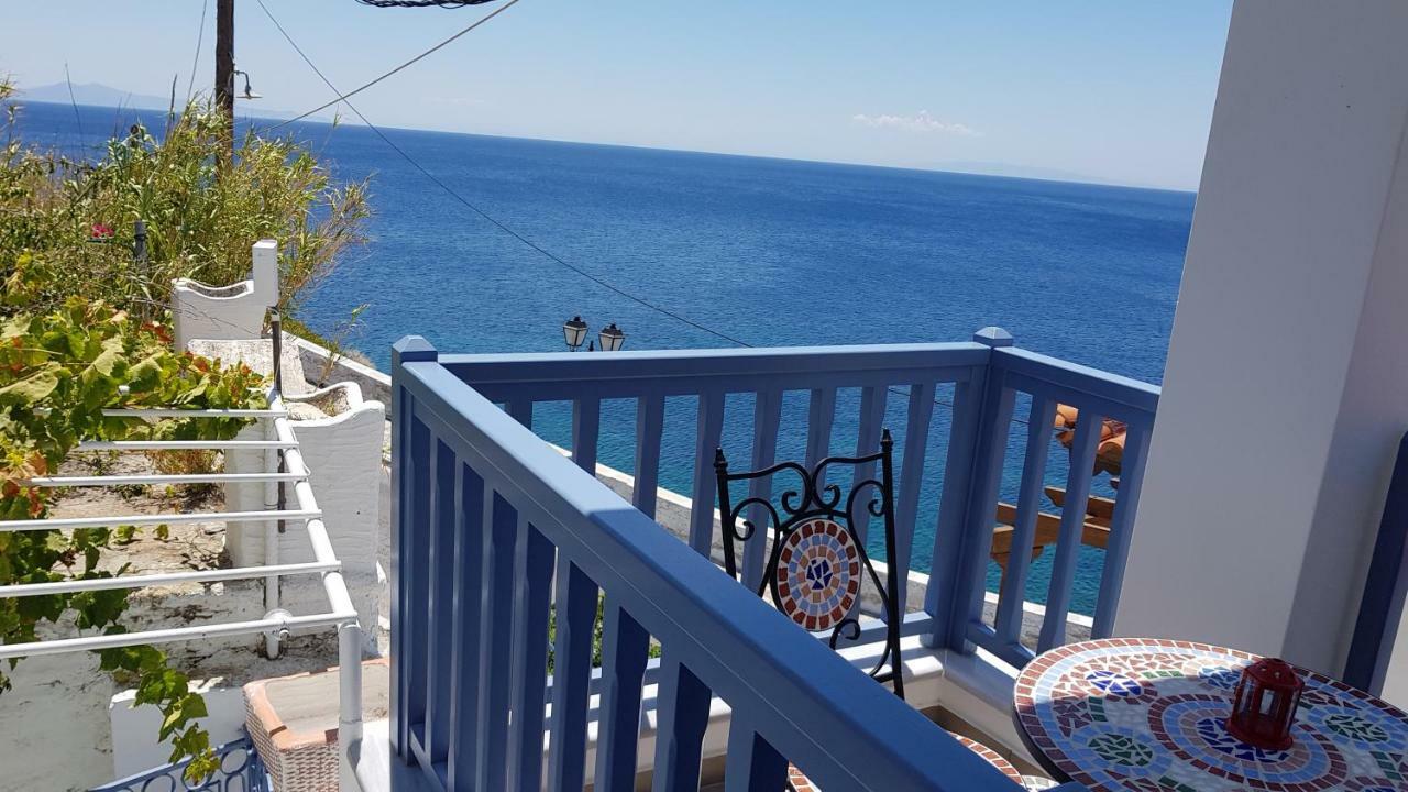 Blue Island Apartment Batsi  Bagian luar foto