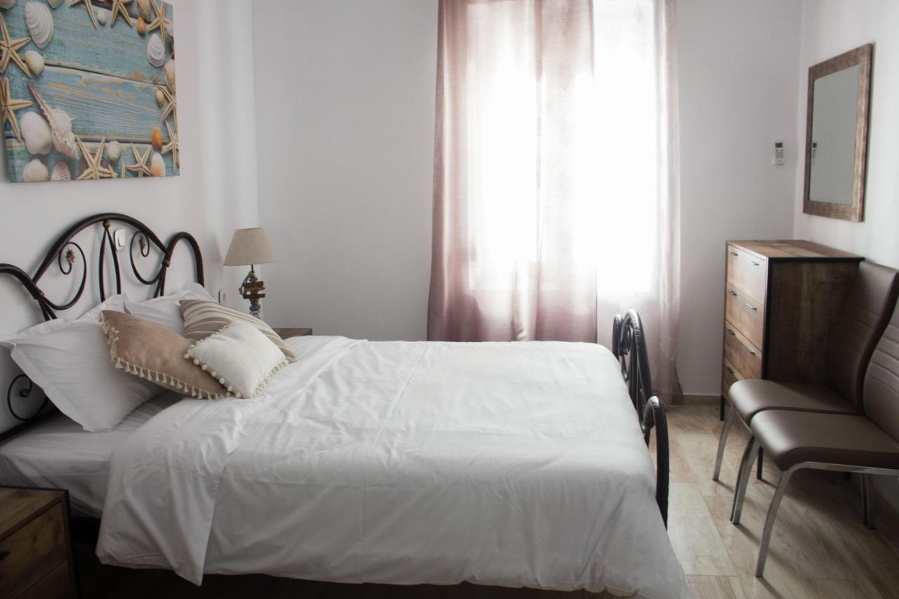 Blue Island Apartment Batsi  Bagian luar foto